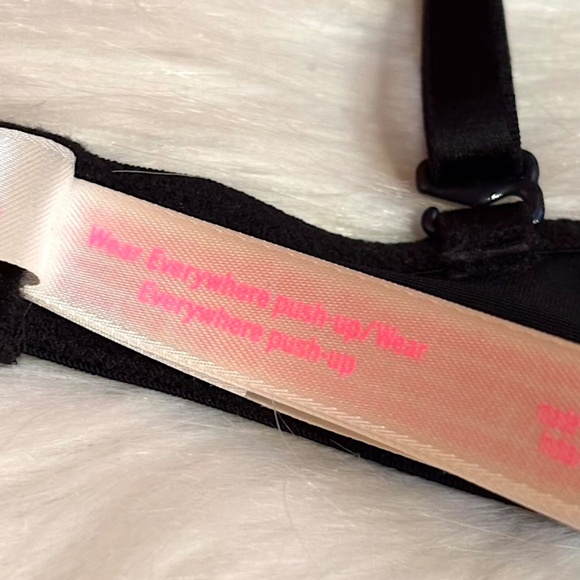 VS Pink Wear Everywhere Push-Up Bra - 32B (NWOT) - Picture 11 of 12